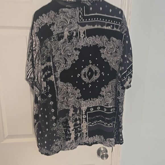 Black and White Paisley Men's Shirt - Picture 7 of 7